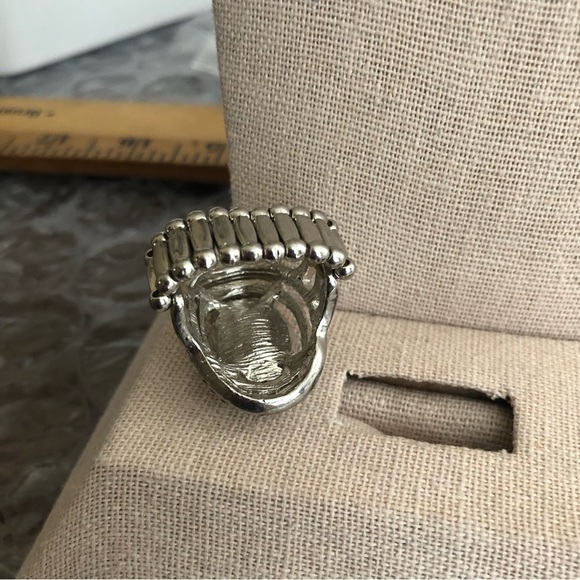 Costume Stretchy ring One Size - Picture 3 of 3